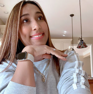 Meet your Posher, Yessenia